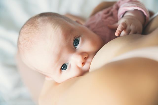 breastfeed_200987_01.jpg
